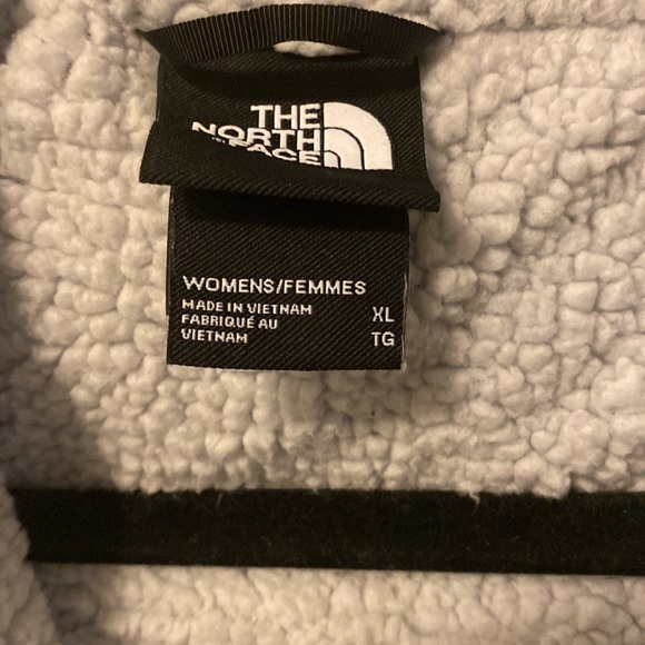 XL North Face Winter Sherpa Zip Up Jacket (White Camo) - Picture 5 of 8